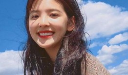 网红明星吃瓜八卦图高清,高清图揭秘娱乐圈幕后风云